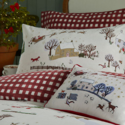 Furn Single Cotswolds Christmas Printed Reversible Duvet Set - White - Wilko - thumbnail 3
