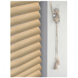 New Edge Blinds Wood Grain PVC Venetian Blind Natural 45cm - Size: W 45 x D 152cm - Cream - Wilko - thumbnail 4