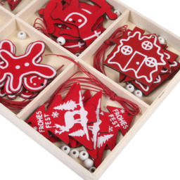 Living and Home Christmas Tree Wood Chip Decoration 30 Pack - Size: 2.1 x 29.6 x 19.9cm - Red - Wilko - thumbnail 6