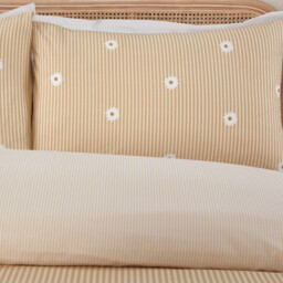 Daisy Stripe Duvet Set Yellow King - Divante - Wilko - thumbnail 4