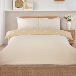 Daisy Stripe Duvet Set Yellow King - Divante - Wilko - thumbnail 3