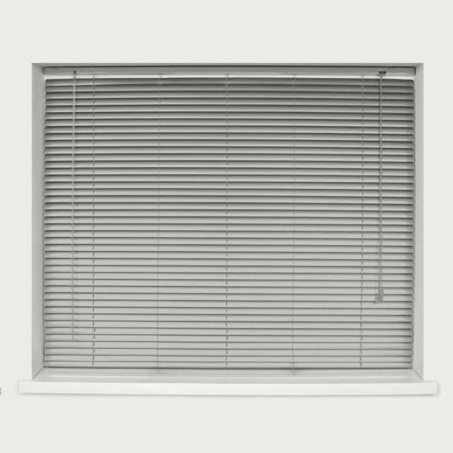 Caecus Aluminium Venetian Blind Silver 45 x 150cm - Wilko - image 1