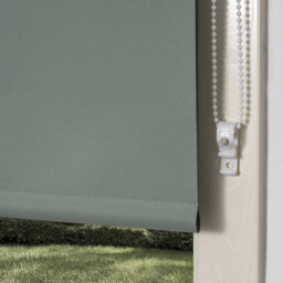 Plain Blackout Blinds - Sage/90cm - Size: W 90 x D 165cm - Wilko - thumbnail 3
