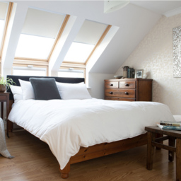 The Lyndon Company Super King Size Natural Duck Feather and Down Duvet 13.5 Tog - White - Wilko - thumbnail 4