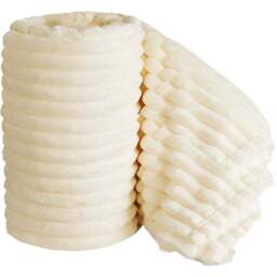 Velosso Bellissima Ivory Plush Throw 150 x 200cm - Size: 150 x 200 x 1cm - Wilko