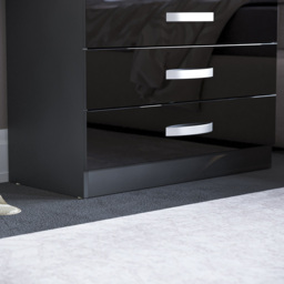 Vida Designs Hulio 4 Drawer Black Chest of Drawers - Wilko - thumbnail 6