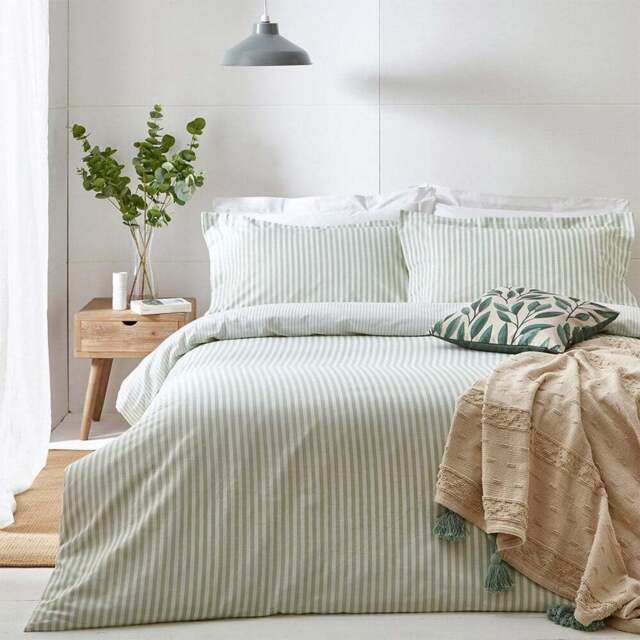 Yard Hebden Super King Eucalyptus Duvet Set - Multi - Yard Living - Wilko - image 1