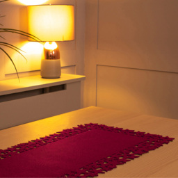 St Helens Maroon Felt Table Runner 98 x 30cm - Size: 980 x 300 x 3cm - Red - Wilko - thumbnail 3