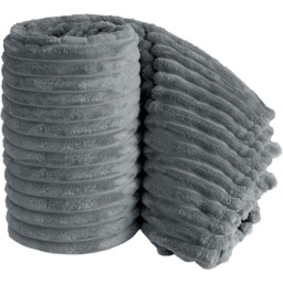 Velosso Bellissima Silver Plush Throw 150 x 200cm - Size: 150 x 200 x 1cm - Wilko