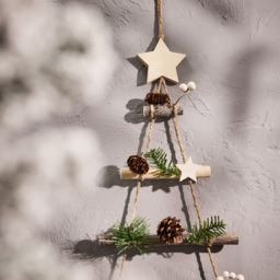 Dibor Shooting Star Pinecones and Fern Leaves Christmas Tree Ladder Decoration 70cm - Size: 70 x 48 x 2cm - Multi - Wilko - thumbnail 4