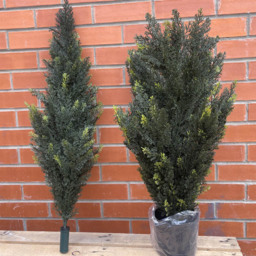 Leaf Natural Look Cedar Artificial Tree in Pot 4ft - Size: 120 x 40 x 40cm - Green - Wilko - thumbnail 3