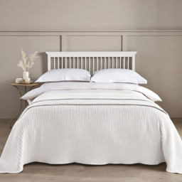 Allure Home Fashions Hotel White Waffle Throw Blanket 175 x 225cm - Wilko - thumbnail 3