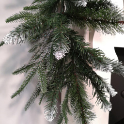 Premier Christmas Artificial Fairmont Fir Snow Tipped Plain Garland Green 180cm - Samuel Alexander - Wilko - thumbnail 5