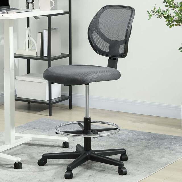 Vinsetto Charcoal Grey Adjustable Swivel Mesh Office Chair - Size: 113 x 59 x 61cm - Wilko - image 1