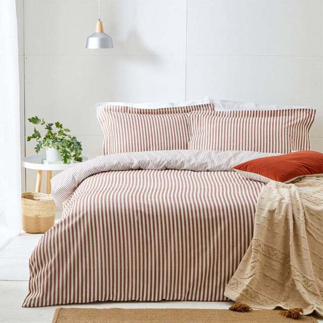 Yard Double Hebden Pecan Reversible Duvet Set - Multi - Yard Living - Wilko - image 1