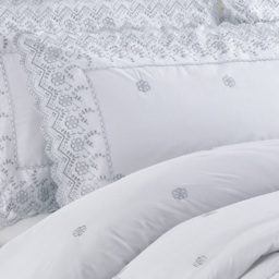 Serene Gabrielle Super King Size Floral Bedspread - Silver - Wilko - thumbnail 5