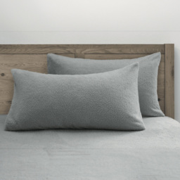 Velosso Silver Teddy Fleece Pillowcase 2 Pack - Wilko - thumbnail 3