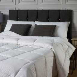 Downland Feels Like Down Super King Duvet 10.5 Tog - White - Wilko - thumbnail 3