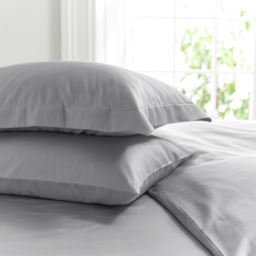 The Lyndon Company Housewife Platinum Pillowcase - Size: 50 x 75cm - Silver - Wilko