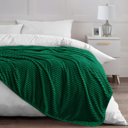 Velosso Emerald Plain Corduroy Throw 150 x 200cm - Size: 150 x 200 x 1cm - Wilko - thumbnail 5
