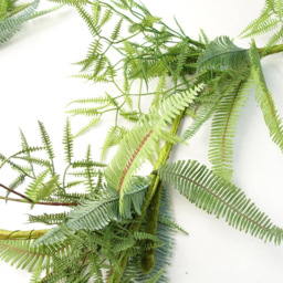 Leaf Fern Hanging Artificial Garland 180cm - Size: 180 x 30 x 20cm - Green - Wilko - thumbnail 4