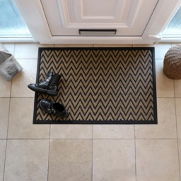 JVL Vienna Zigzag Scraper Doormat 60 x 90cm - Brown - JVL Homewares - Wilko - thumbnail 3