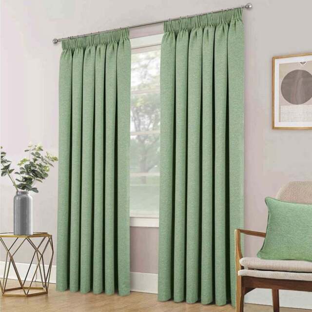 Divante Dusk Blackout Thermal Curtains - Green/137cm/168cm - Wilko - image 1