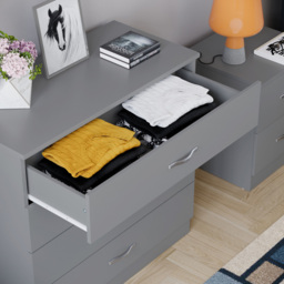 Vida Designs Riano 4 Drawer Grey Chest of Drawers with Metal Handles - Wilko - thumbnail 6