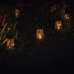 ValueLight Solar Black Outdoor Lanterns Pack of 4 - Size: 17 x 7.5 x 7.5cm - ValueLights - Wilko - thumbnail 7
