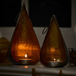 Dibor 2 Piece Brass Teardrop-Shape Elegance Tealight Candle Holder Set - Size: 10 x 9 x 1cm - Black/Copper - Wilko - thumbnail 4