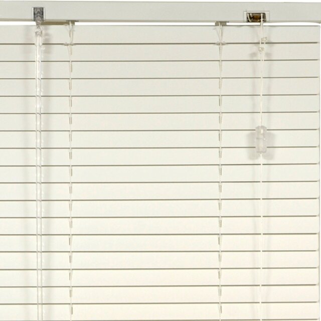 Aluminium Venetian Blind White 160 x  60cm - Size: W 60 x D 160cm - Wilko - image 1