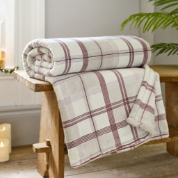Deyongs Hounds Burgundy Check Throw 140 x 180cm - Red - Wilko - thumbnail 3