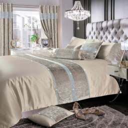 Intimates Topaz Single Natural Crushed Velvet Duvet Set - Cream - Wilko