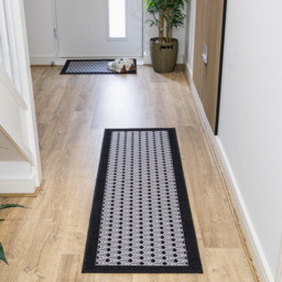JVL Allure Black Rubber Backed Door Runner 50 x 150cm - Size: 150 x 50 x 0.4cm - Wilko - thumbnail 3