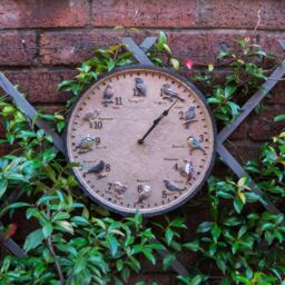 St Helens Garden Birds Round Garden Clock 30cm - Wilko - thumbnail 3