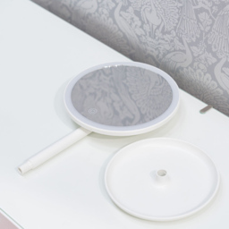 ValueLights White LED Make Up Mirror with Bluetooth Speaker - Size: 33 x 20 x 18cm - Wilko - thumbnail 5