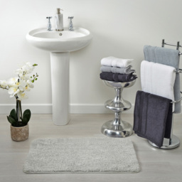 Allure Bath Fashions Sparkle Bling Light Grey Non Slip Bath Mat 40 x 60cm - Size: 40 x 60 x 1cm - Wilko - thumbnail 3