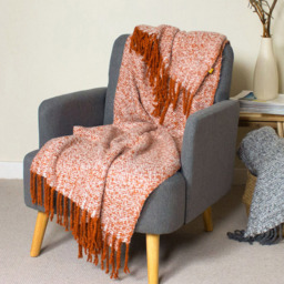 furn. Rust Weaver Herringbone Throw - Size: 180 x 130 x 1cm - Orange - Wilko - thumbnail 3