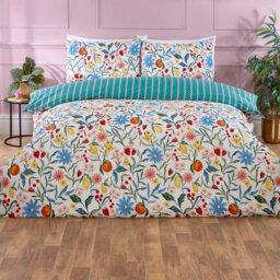Valencia Seersucker Duvet Set Double - Divante - Wilko - thumbnail 1