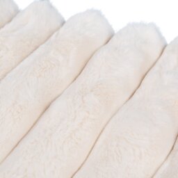 Divante Verbier Faux Fur Throw - Ivory - Wilko - thumbnail 3