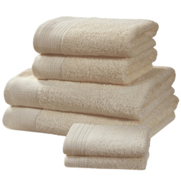 Rapport Home Chatsworth Super Soft 600gsm Combed Cotton Biscuit Bath Towel - Size: 4 x 70 x 120cm - Brown - Wilko