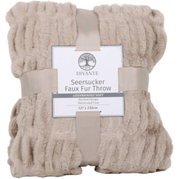 Divante Mink Seersucker Faux Fur Throw 127 x 152cm - Wilko - thumbnail 4
