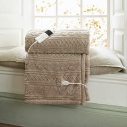 Deyongs Taupe Cable Knit Sherpa Heated Throw with 10 Heat Settings 140 x 180cm - Brown - Wilko - thumbnail 3
