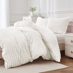 Groundlevel King Size Cream Box Super Soft Luxury Faux Fur Duvet - Wilko - thumbnail 3
