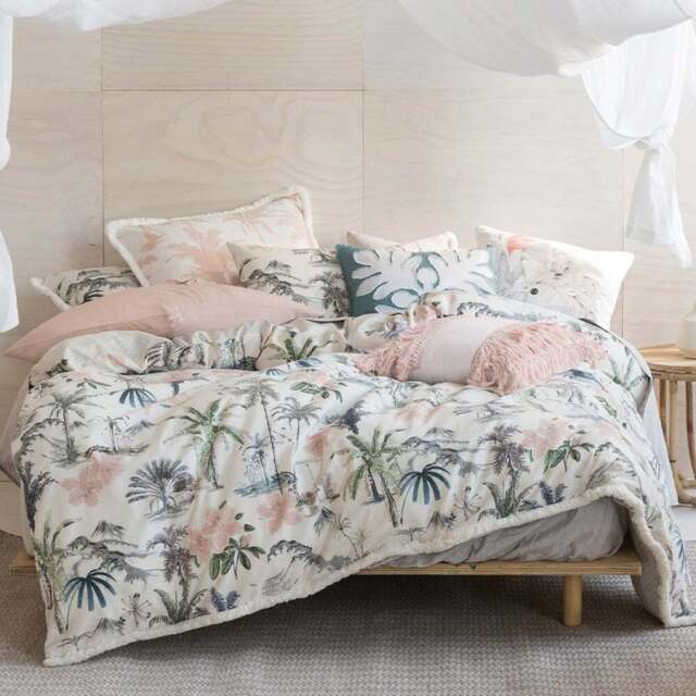 Linen House Luana Single Fringed Duvet Cover Set - White - Wilko - image 1
