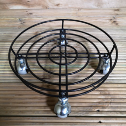 Samuel Alexander Black Heavy Duty Metal Garden Pot Stand 27cm - Size: 27 x 27 x 27cm - Wilko - thumbnail 4