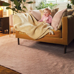 Hug Rug Rose Woven Diamond Rug 160 x 230cm - Pink - Wilko - thumbnail 3