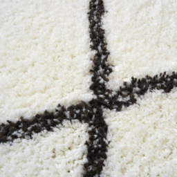 Homemaker Monochrome Snug Diamond Shaggy Rug 160 x 230cm - Wilko - thumbnail 4