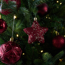 Flower and Bauble Set Burgundy - Sleigh Bells Ring - Wilko - thumbnail 3