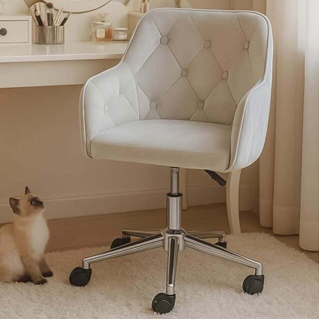 Alivio Grey Velvet Height Adjustable Swivel Tufted Office Chair with Wheels - Size: 90 x 56 x 41cm - Wilko - image 1